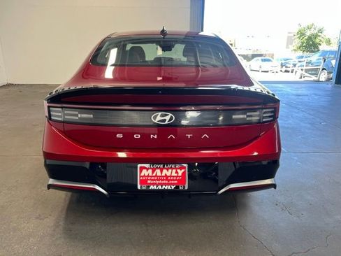 Used 2024 Hyundai Sonata SEL FWD image 4