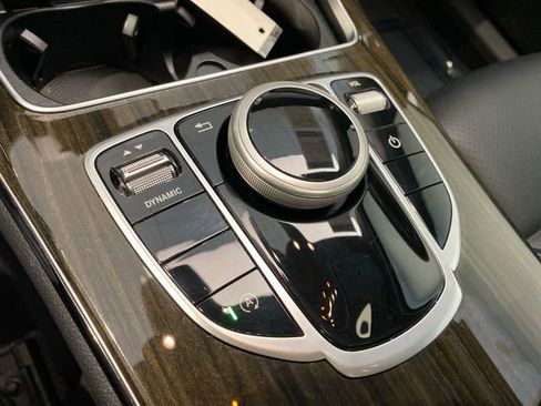 Used 2018 Mercedes-Benz C 300 4MATIC Sedan image 23