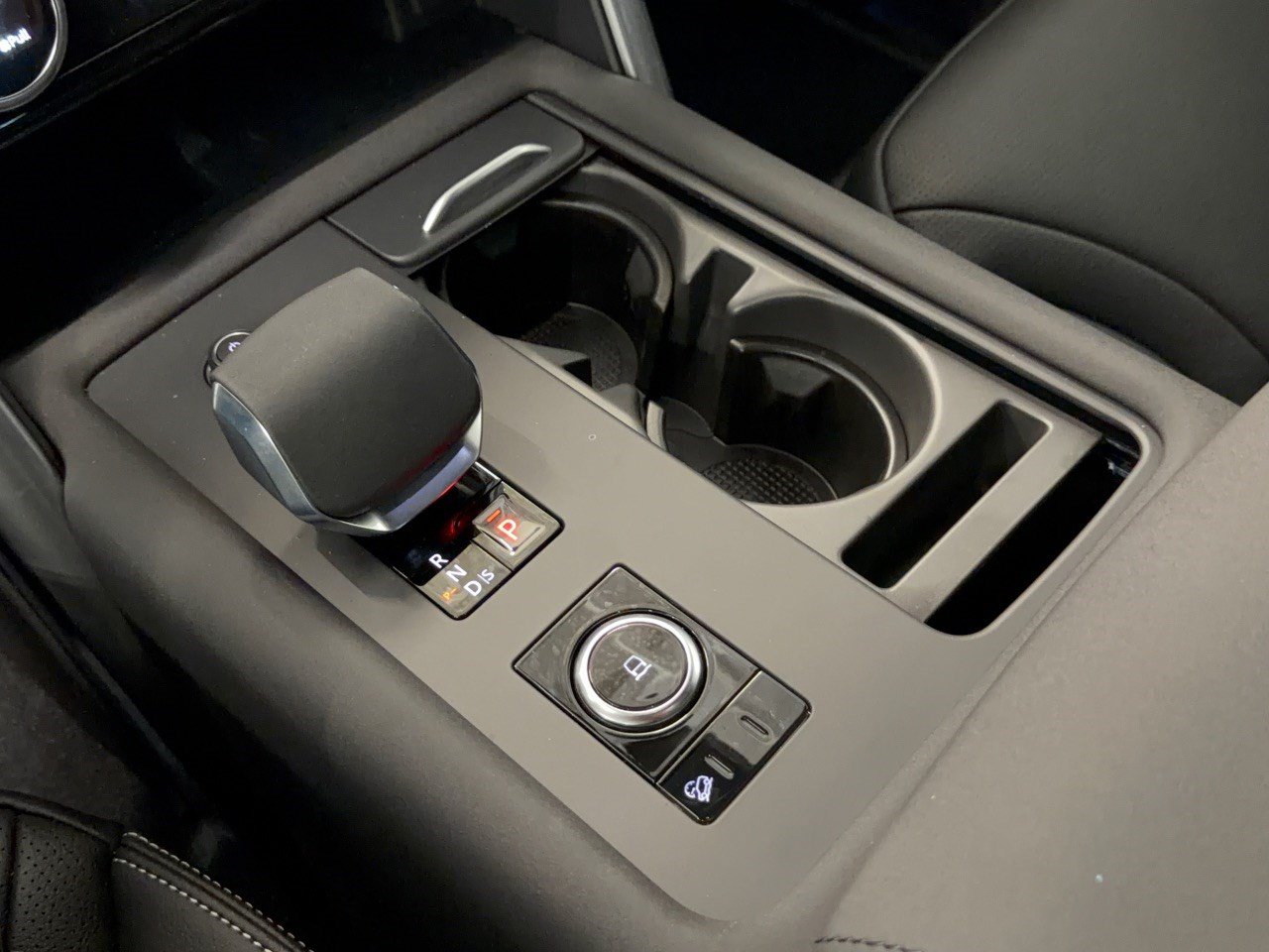 New 2026 Land Rover Discovery S AWD/4WD image 21