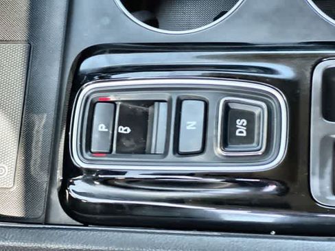 Used 2025 Honda Pilot Touring image 16
