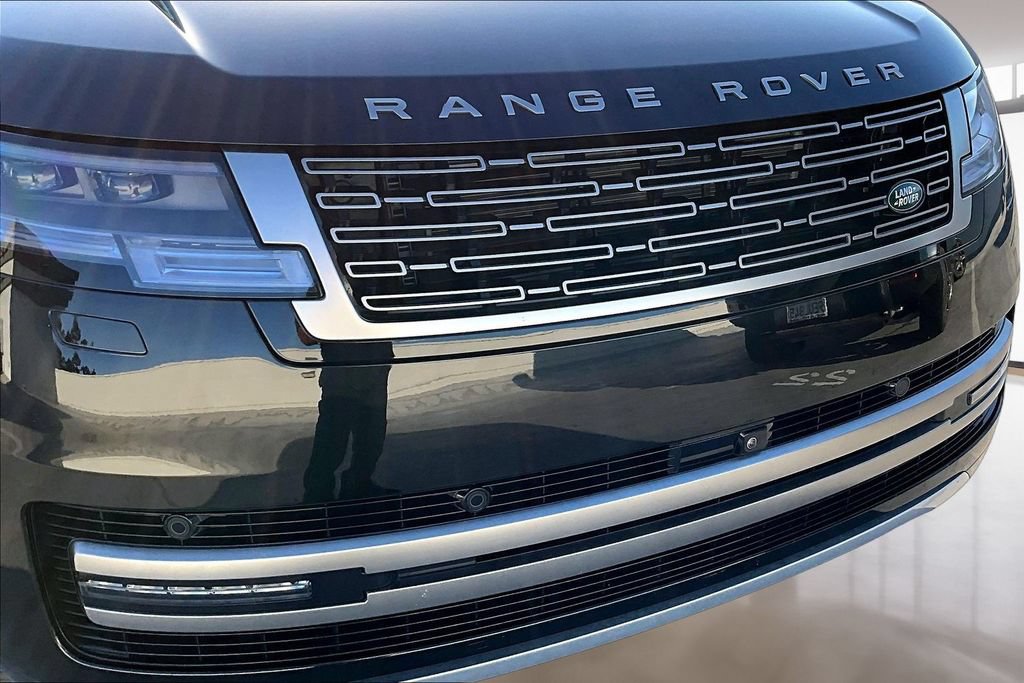 Certified 2025 Land Rover Range Rover SE AWD/4WD image 31