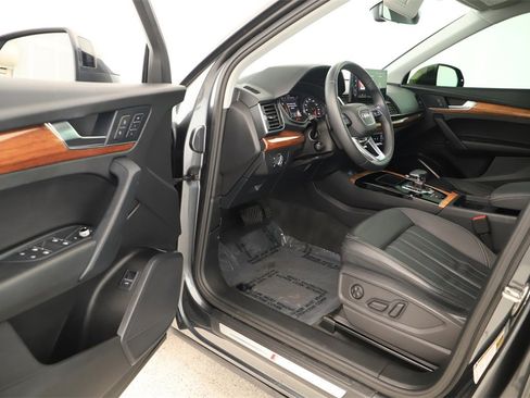 Certified 2023 Audi Q5 2.0T Premium w/ Convenience Package image 14