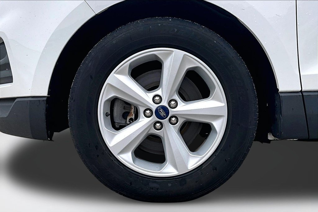Used 2020 Ford Edge SE AWD/4WD image 33
