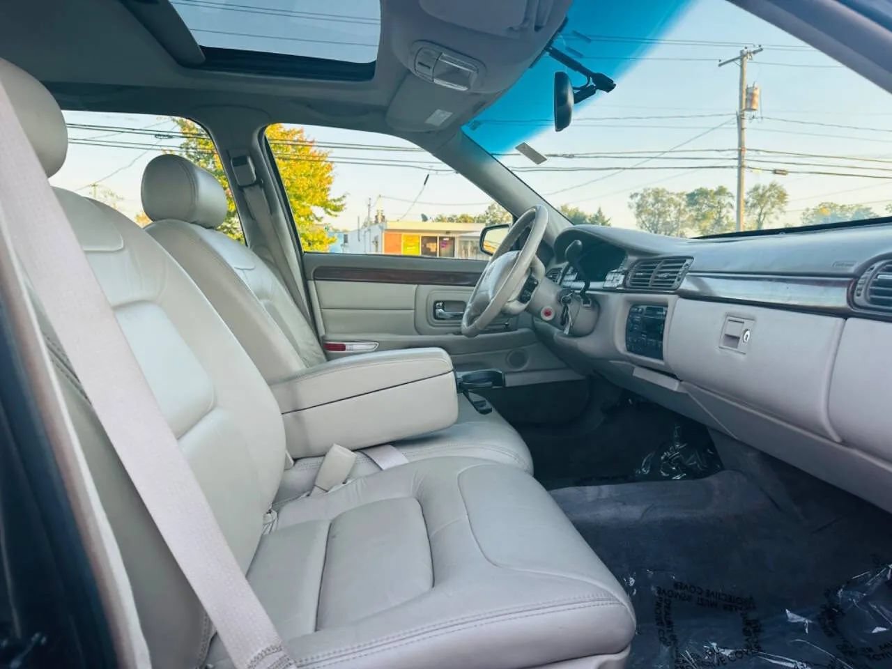 Used 1998 Cadillac De Ville FWD image 29