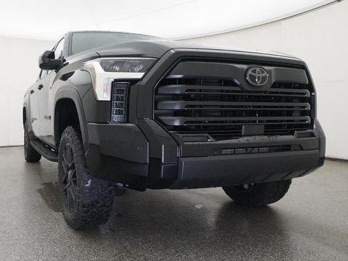New 2026 Toyota Tundra Limited AWD/4WD image 30