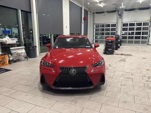 Used 2017 Lexus IS 300 F Sport image 2
