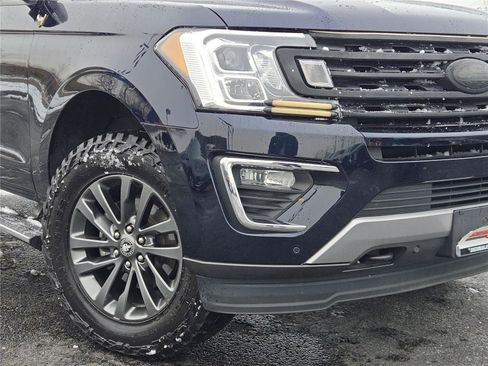 Used 2021 Ford Expedition Limited image 3