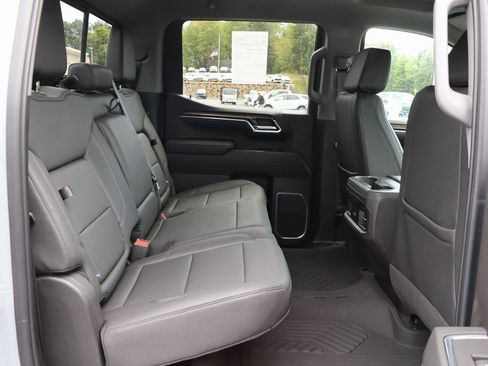 Used 2024 Chevrolet Silverado 1500 LT Trail Boss w/ LT Trail Boss Premium Package image 18