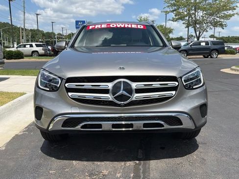 Used 2022 Mercedes-Benz GLC 300 4MATIC image 3