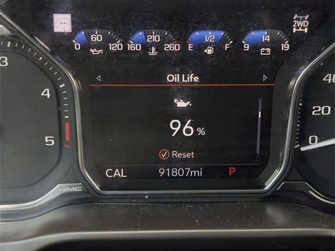 Used 2020 GMC Sierra 3500 Denali w/ Denali Ultimate Package image 12