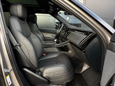 Used 2023 Land Rover Range Rover Sport SE image 49