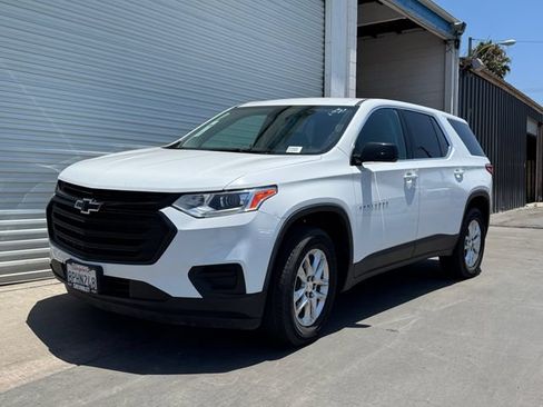 Certified 2020 Chevrolet Traverse LS w/ LPO, Black Accent Package FWD image 1