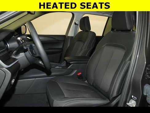 Used 2024 Jeep Grand Cherokee Laredo X w/ Luxury Tech Group I image 4