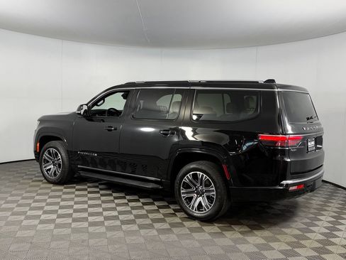 Certified 2025 Jeep Wagoneer 4WD image 9