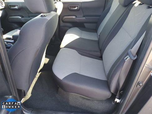 Used 2023 Toyota Tacoma TRD Off-Road image 12