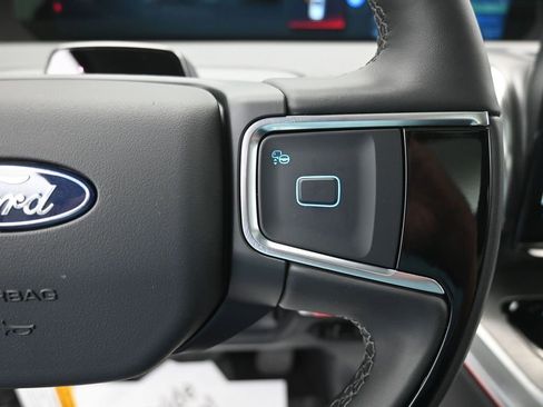 New 2025 Ford Expedition Platinum w/ Driver's Package image 7