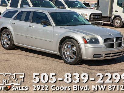 Used 2005 Dodge Magnum SE