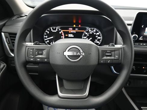 New 2026 Nissan Rogue S image 18