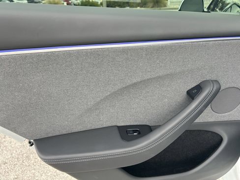 Used 2025 Tesla Model 3 Long Range image 15