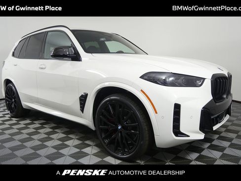 Used 2026 BMW X5 M60i image 1