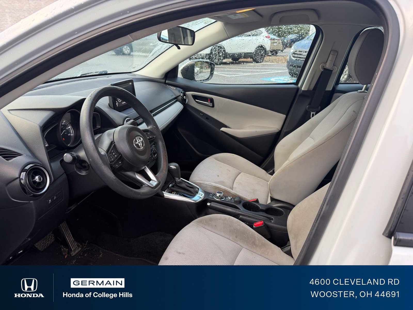 Used 2019 Toyota Yaris LE FWD image 15