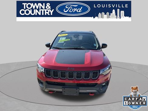 Used 2025 Jeep Compass Trailhawk AWD/4WD image 1