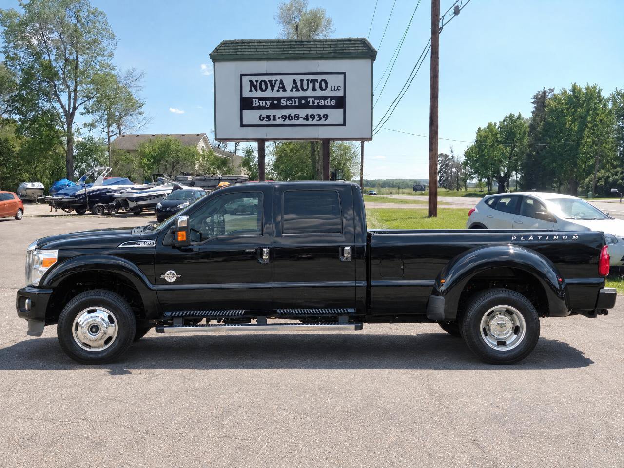 Used 2014 Ford F350 Lariat w/ Camper Package AWD/4WD image 2