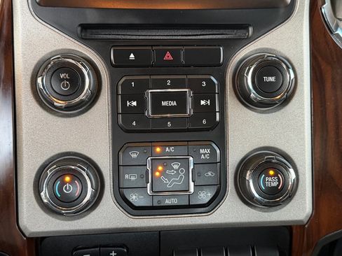 Used 2016 Ford F350 Lariat w/ Lariat Ultimate Package AWD/4WD image 14