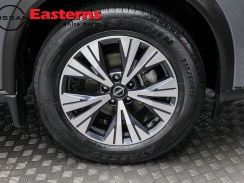Used 2022 Nissan Rogue SV AWD/4WD image 31