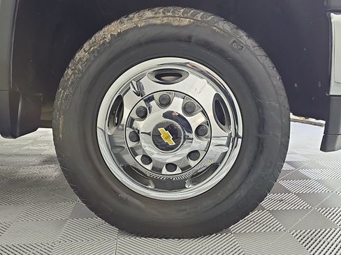 Used 2022 Chevrolet Silverado 3500 LT w/ Convenience Package AWD/4WD image 10
