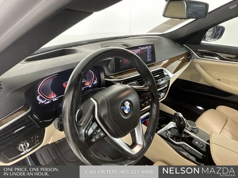 Used 2020 BMW 540i w/ Premium Package image 31