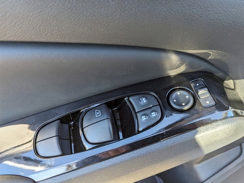 New 2025 Nissan Altima 2.5 SR image 15