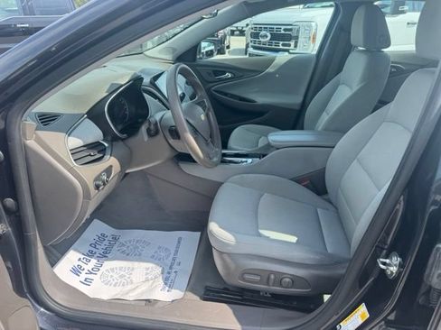 Used 2022 Chevrolet Malibu LT FWD image 9