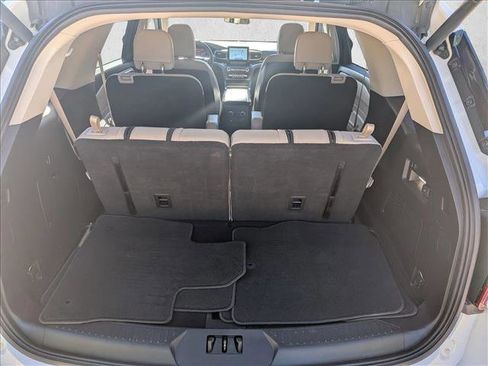 Used 2020 Ford Explorer XLT w/ Equipment Group 202A image 21