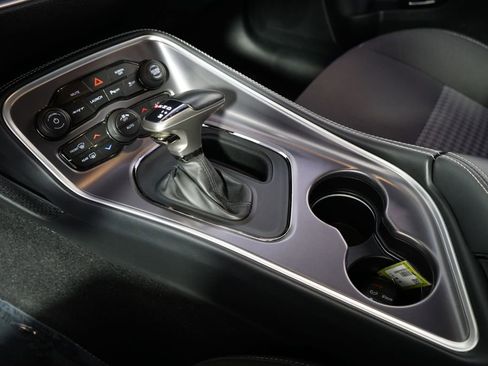 Used 2020 Dodge Challenger SRT Hellcat RWD image 39