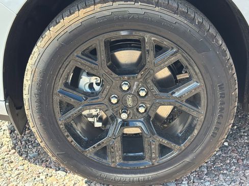 New 2025 Ford Maverick Lobo image 26