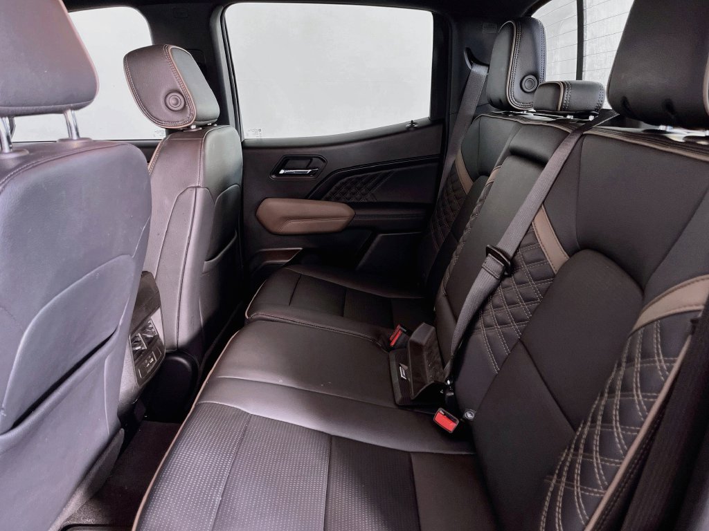 Used 2023 GMC Canyon Denali AWD/4WD image 30