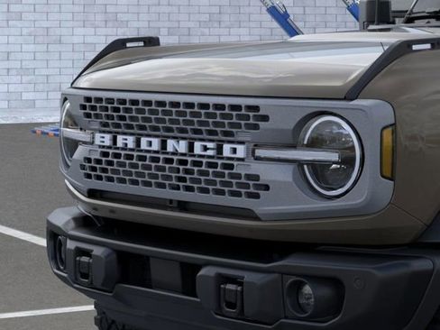 New 2026 Ford Bronco Badlands image 19