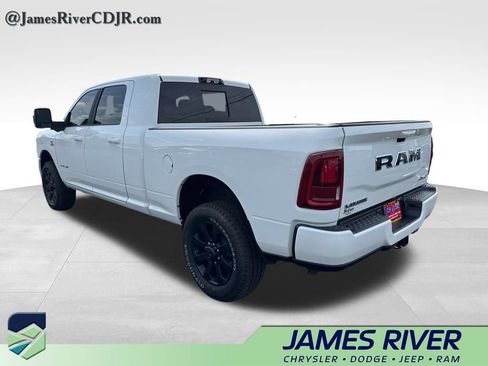 Used 2025 RAM 3500 Laramie w/ Sport Appearance Package AWD/4WD image 4