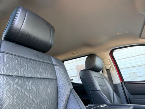 Used 2022 Toyota Tundra Limited w/ TRD Off-Road Package AWD/4WD image 17