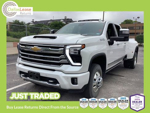 Used 2024 Chevrolet Silverado 3500 High Country w/ High Country Premium Package image 1