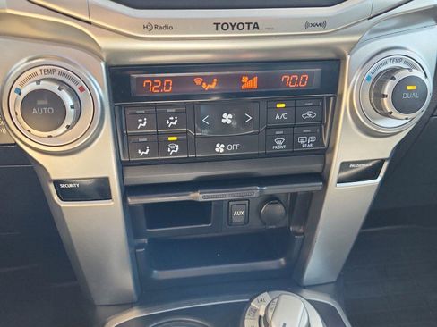 Used 2012 Toyota 4Runner Limited AWD/4WD image 28