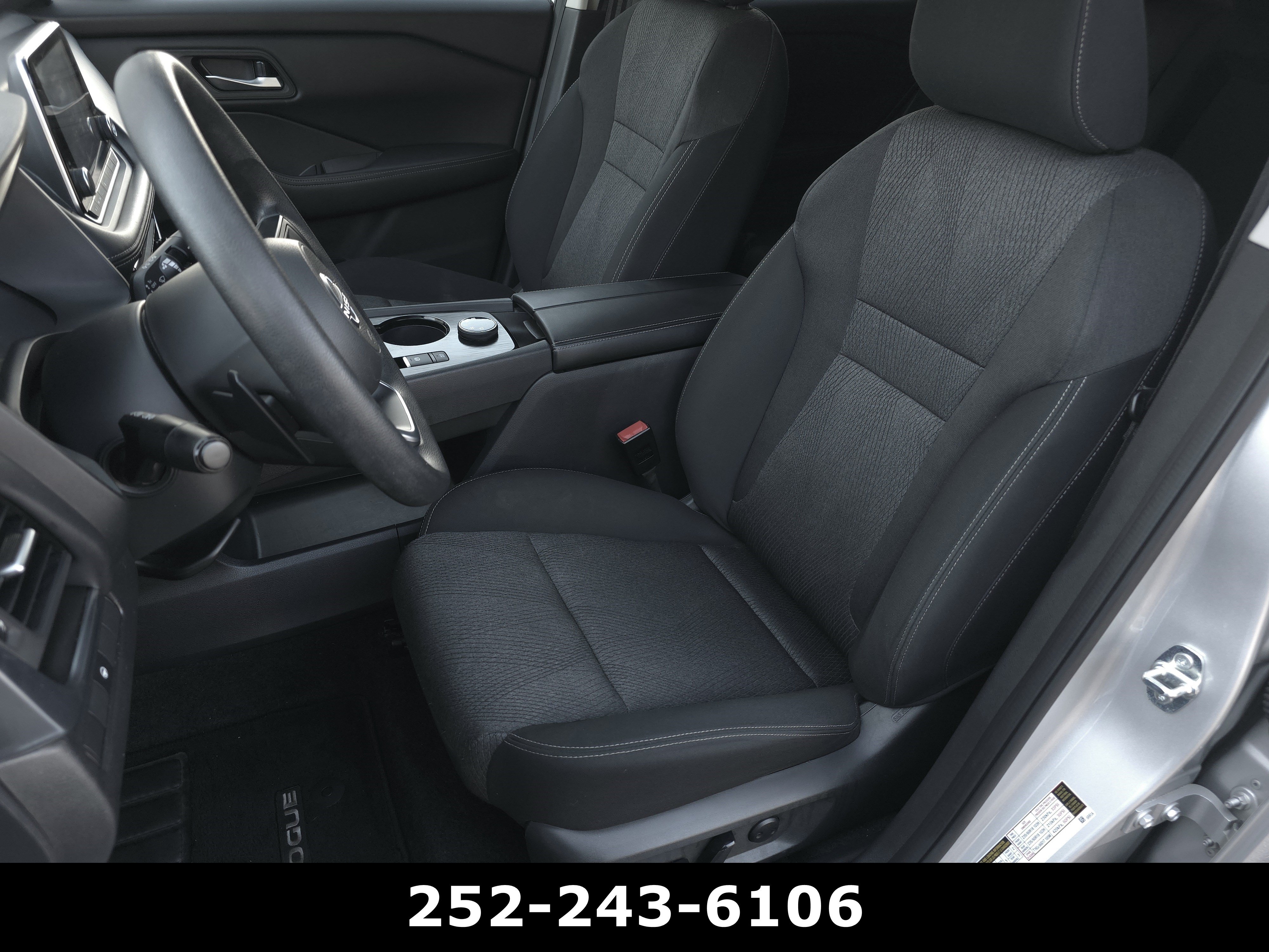 Used 2024 Nissan Rogue SV AWD/4WD image 10