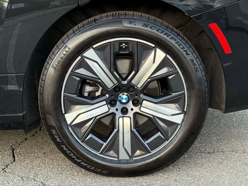 Used 2026 BMW iX xDrive45 image 18