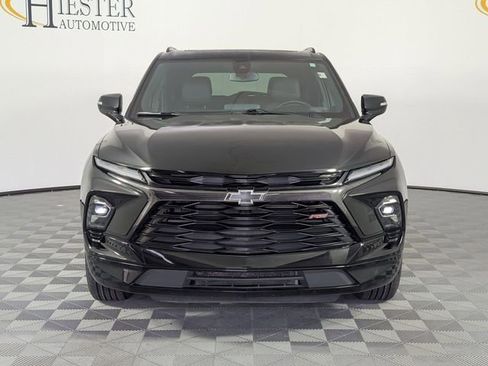 Certified 2023 Chevrolet Blazer RS w/ Enhanced Convenience Package FWD image 3