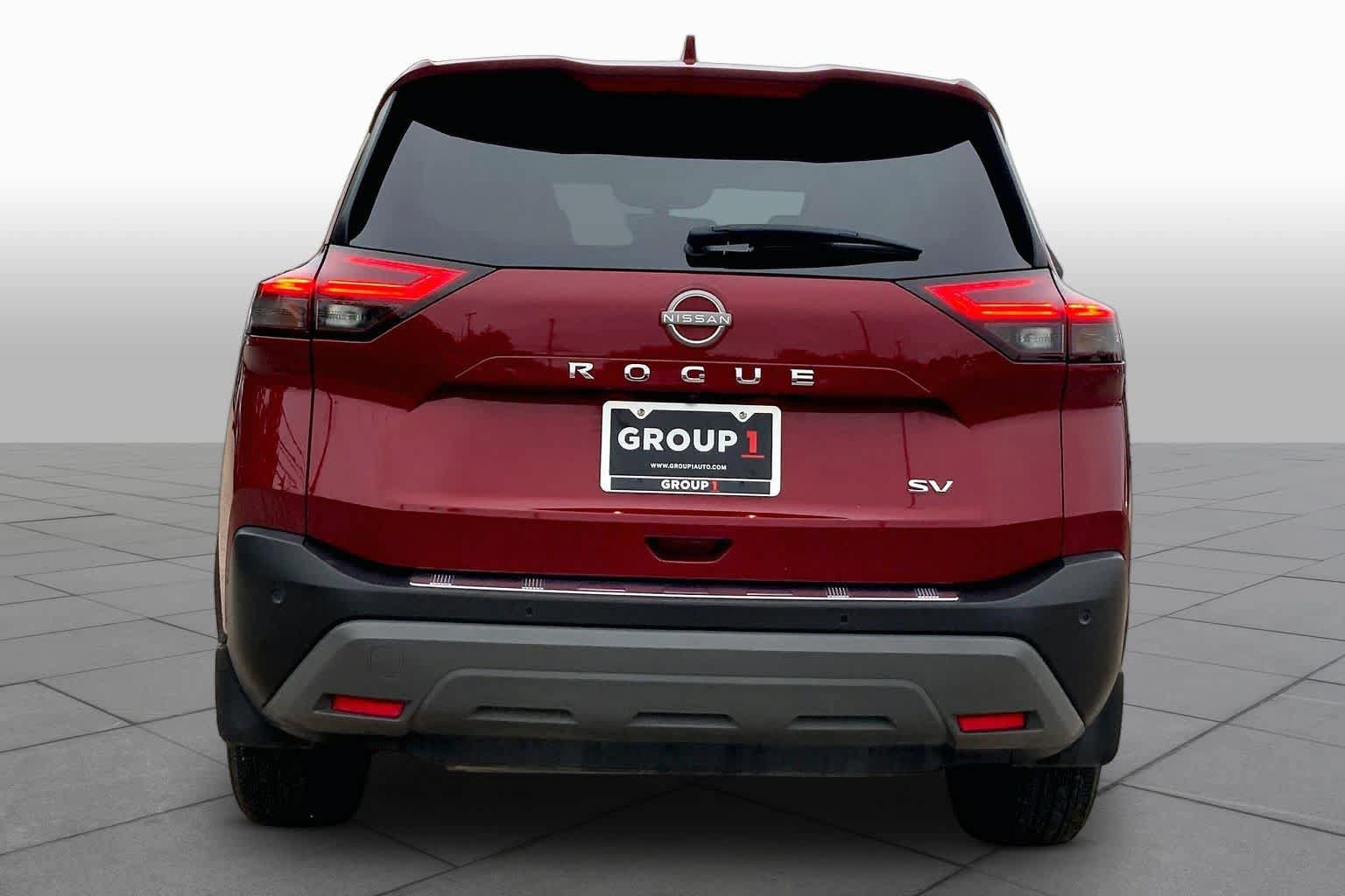 Used 2023 Nissan Rogue SV FWD image 5