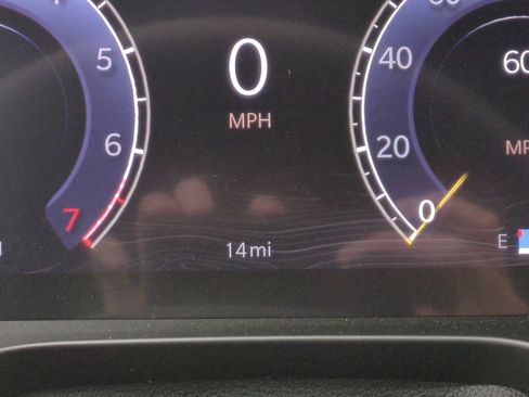 New 2025 Jeep Grand Cherokee Limited w/ Luxury Tech Group II image 11