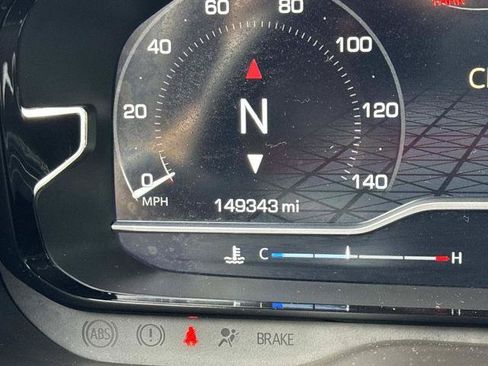 Used 2023 GMC Yukon XL Denali RWD image 2