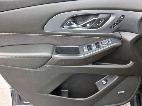Certified 2021 Chevrolet Traverse Premier image 13