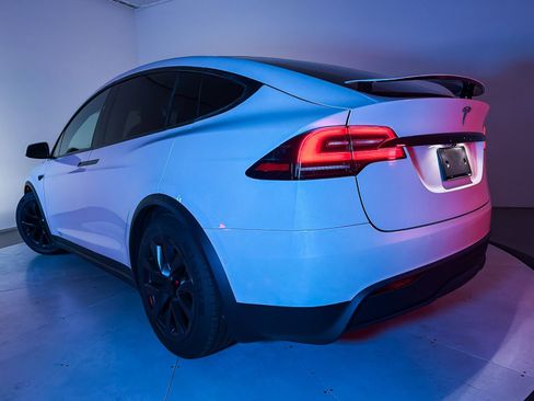 Used 2023 Tesla Model X AWD/4WD image 7